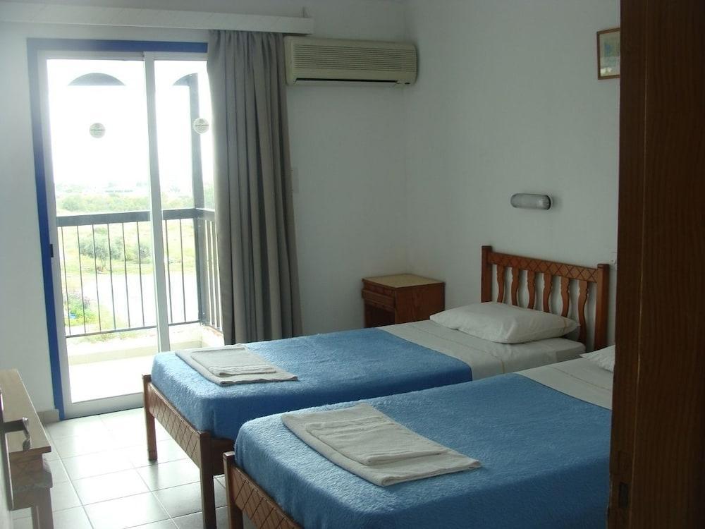 Aphelandra Hotel Apartments Ayia Napa Luaran gambar