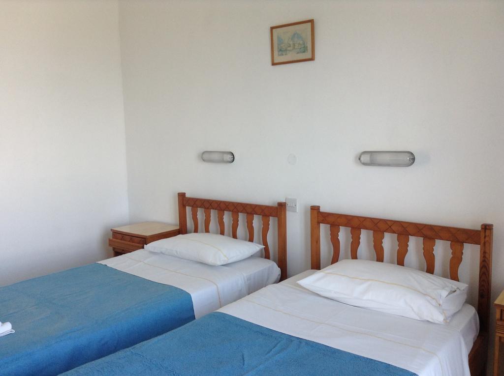 Aphelandra Hotel Apartments Ayia Napa Bilik gambar