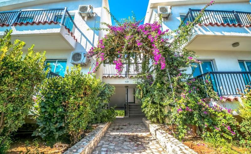 Aphelandra Hotel Apartments Ayia Napa Luaran gambar