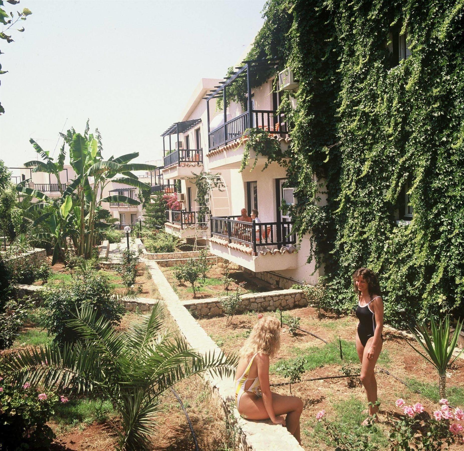 Aphelandra Hotel Apartments Ayia Napa Luaran gambar